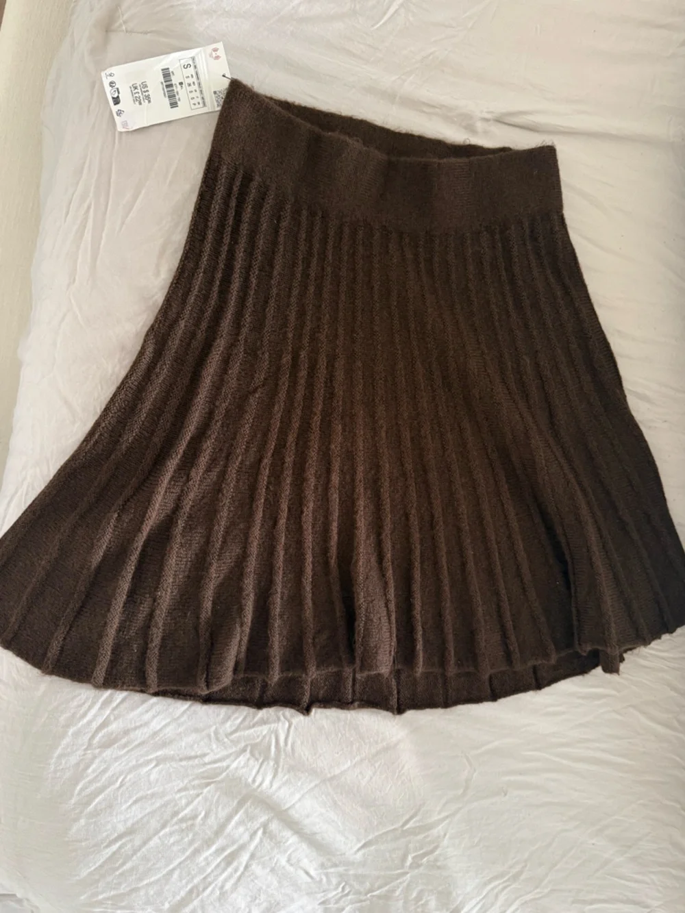 Women's Brown Pleated Knit Skirt - Picture 1 of 4